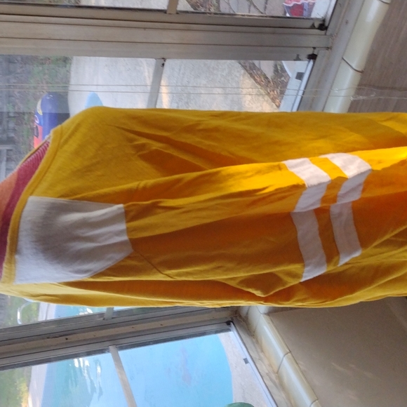 Old Navy extra large mustard and white striped tee - Picture 3 of 5